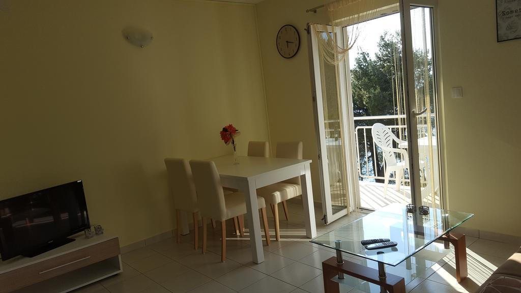 טריבני-קרושיצה Apartments And Rooms Kod Mate מראה חיצוני תמונה